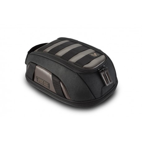 BC.TRS.00.401.10000 : SW-Motech magnetic tank bag CB1000R