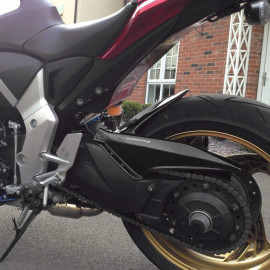 071001E : Garde-boue arrière Pyramid Plastics CB1000R
