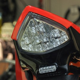 LED rear lights with integrated turn signals